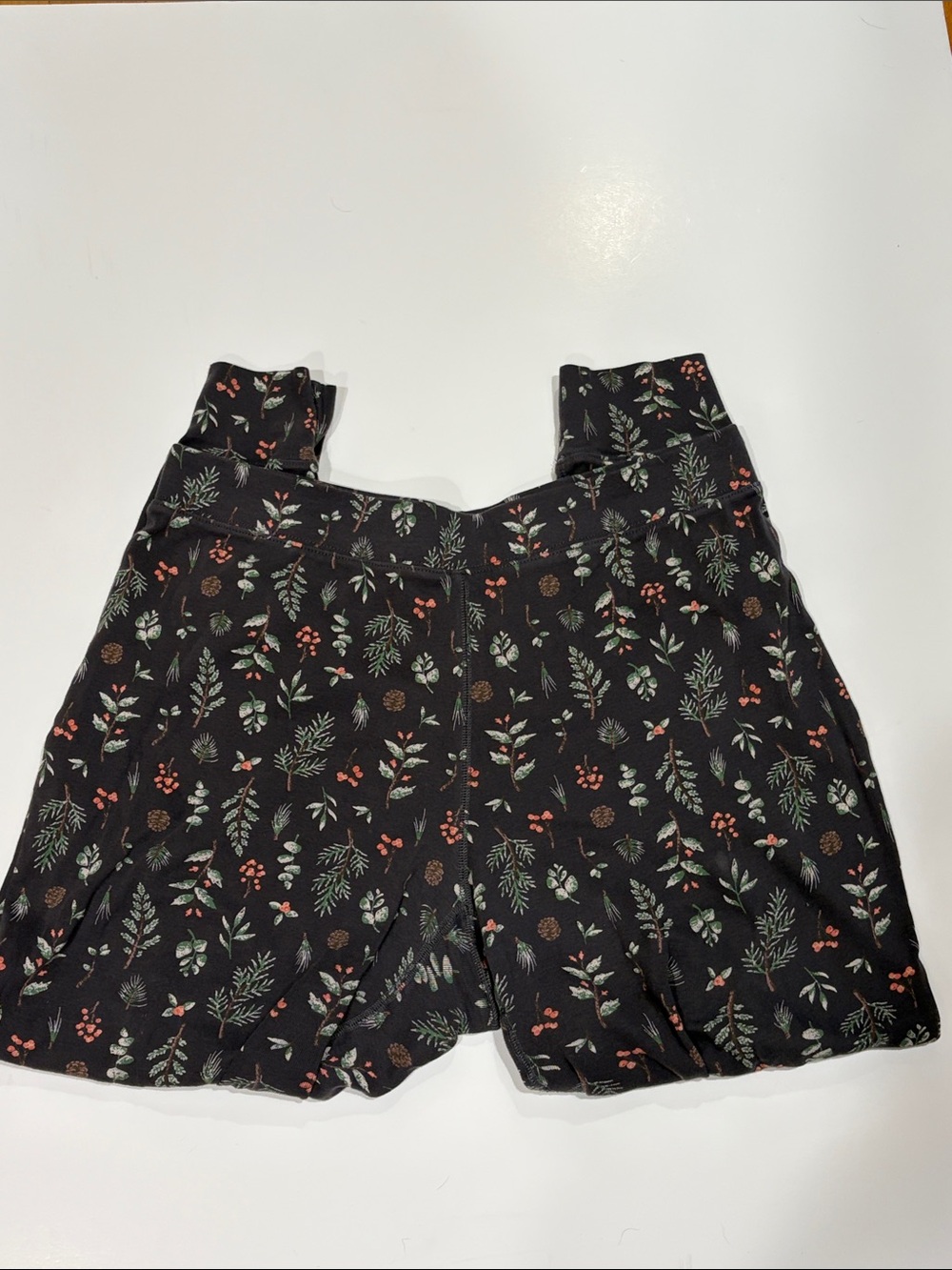 Large patterned Duluth trading co cotton lounge pants